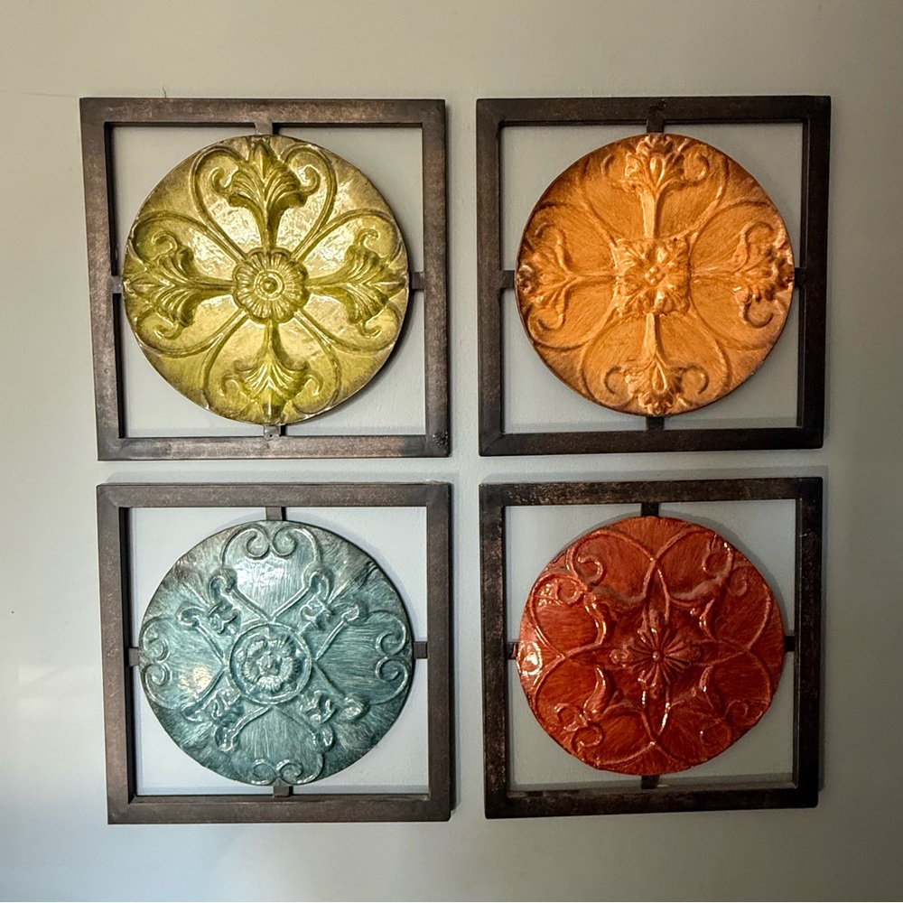 Set of 4 Colorful Vintage Metal Wall Decor